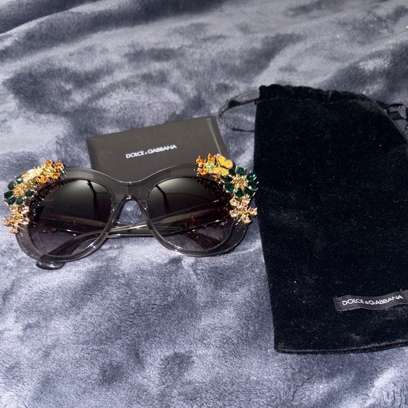 Authentic Dolce & Gabbana Crystal Sunglasses - Picture 1 of 9